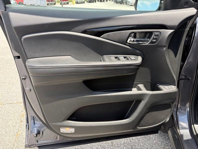 Used 2020 Honda Passport Touring image 25