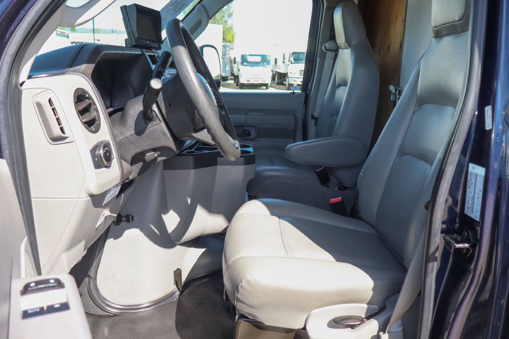 Used 2024 Ford E-450 and Econoline 450 Super Duty w/ Power Windows & Locks Group RWD image 22