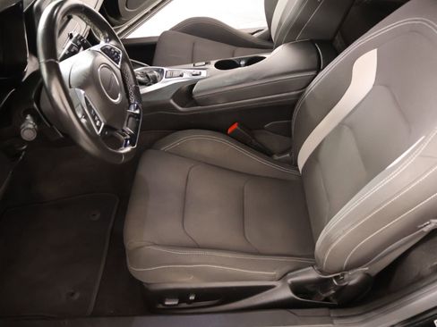 Used 2020 Chevrolet Camaro LT image 10