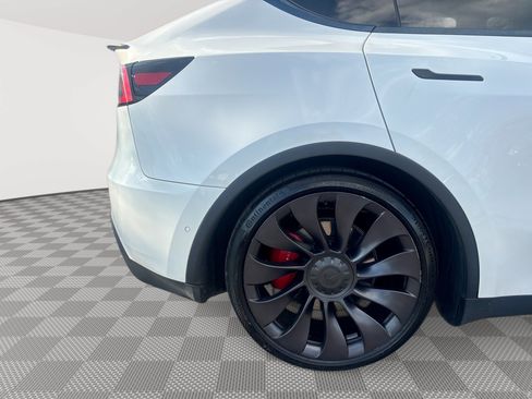 Used 2022 Tesla Model Y Performance AWD/4WD image 30
