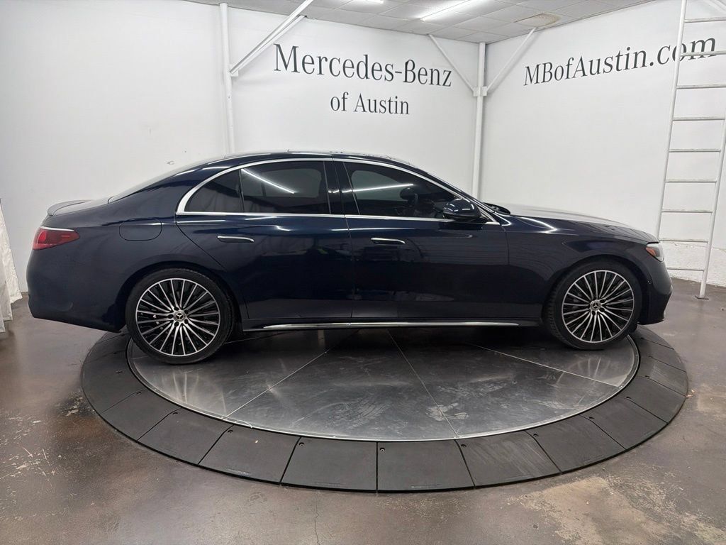 Used 2026 Mercedes-Benz E 350 4MATIC Sedan image 9