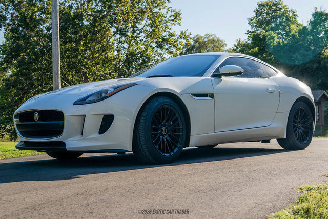 Used 2017 Jaguar F-TYPE Coupe RWD image 13