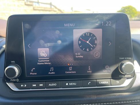 Used 2022 Nissan Rogue SV image 20