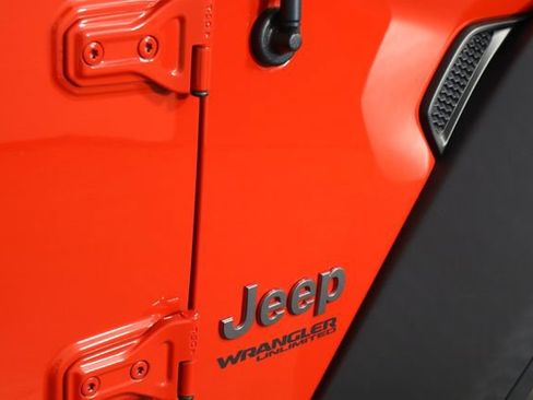 Used 2020 Jeep Wrangler Unlimited Rubicon AWD/4WD image 35