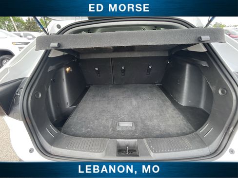 Certified 2025 Chevrolet Trax LT w/ LT Convenience Package FWD image 24
