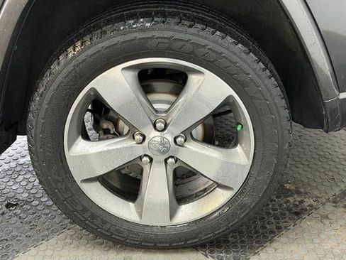 Used 2015 Jeep Grand Cherokee Overland w/ Advanced Technology Group image 15