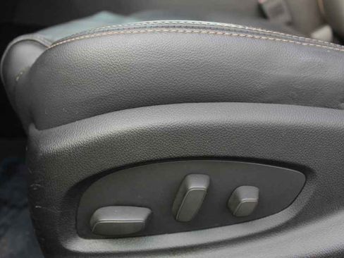 Used 2016 Chevrolet Impala LT image 28