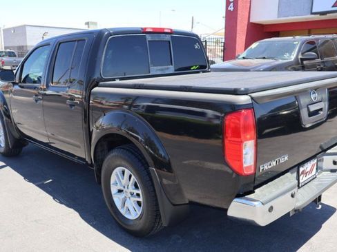 Used 2017 Nissan Frontier SV w/ SV Value Truck Package RWD image 5
