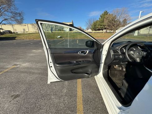 Used 2017 Nissan Sentra SR Turbo image 8