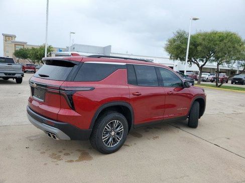 New 2026 Chevrolet Traverse LT w/ Driver Confidence Package image 7