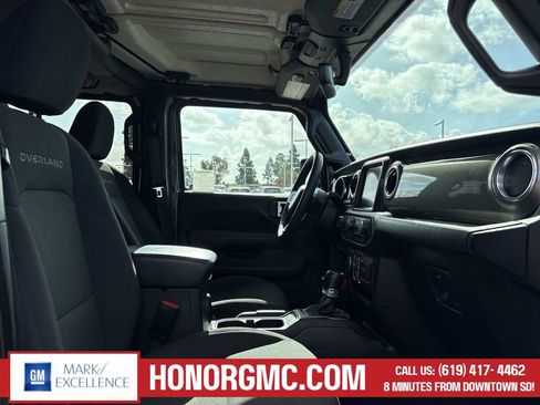 Used 2023 Jeep Gladiator Overland image 20