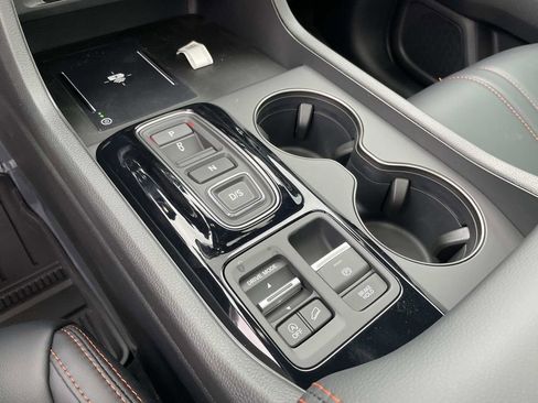 New 2025 Honda Pilot TrailSport image 19