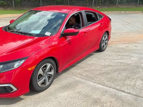 Used 2019 Honda Civic LX image 2