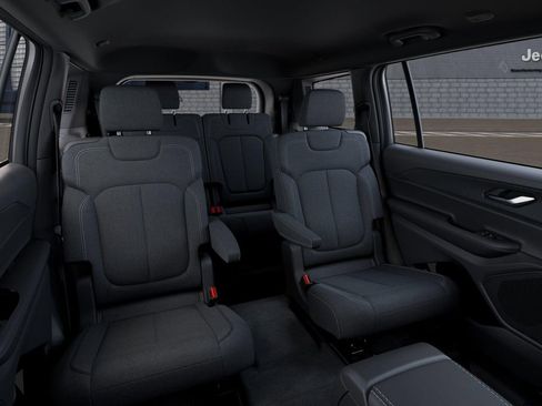 New 2026 Jeep Grand Cherokee L 2WD image 15