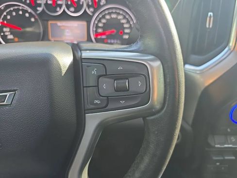 Used 2021 Chevrolet Silverado 1500 LT Trail Boss w/ Convenience Package II AWD/4WD image 17