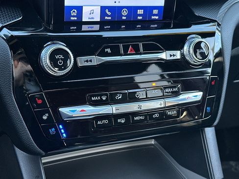 Used 2024 Ford Explorer ST w/ Equipment Group 401A image 21