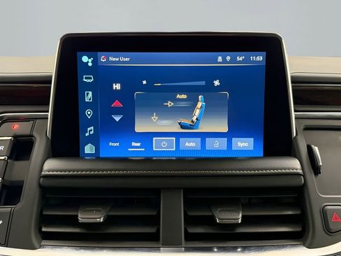 Used 2023 Chevrolet Suburban Premier image 22