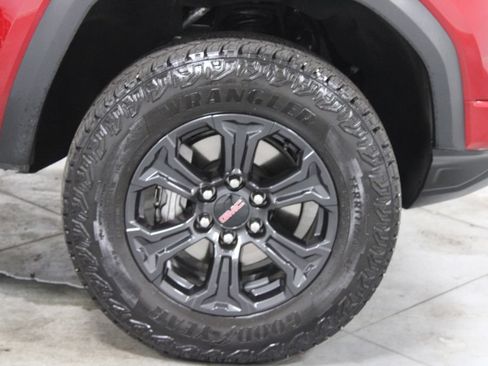 Used 2024 GMC Canyon Elevation w/ Trailering Package RWD image 12