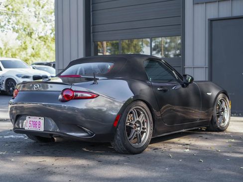 Used 2016 MAZDA MX-5 Miata Club image 7