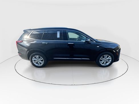 Used 2024 Cadillac XT6 Luxury AWD/4WD image 9