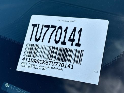 New 2026 Toyota Camry Hybrid FWD image 34