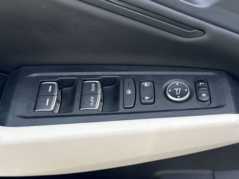 Used 2025 Honda Accord SE image 15