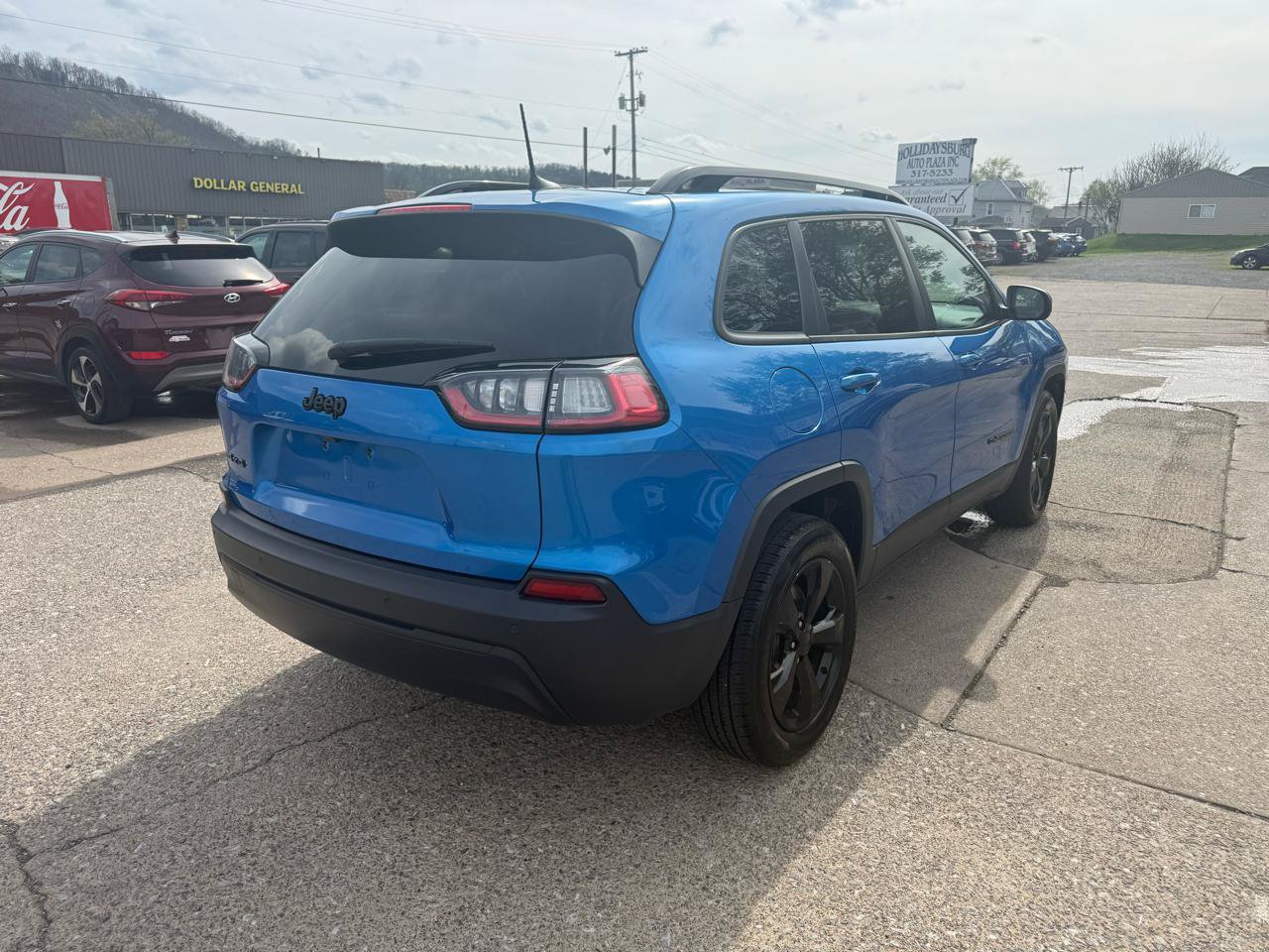 Used 2020 Jeep Cherokee Latitude Plus AWD/4WD image 7
