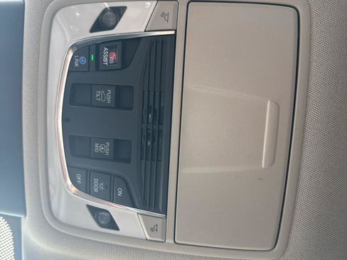 Used 2022 Acura MDX SH-AWD w/ Advance Package image 38