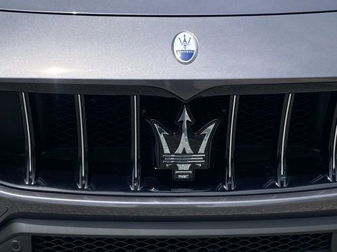 New 2025 Maserati Grecale GT image 11