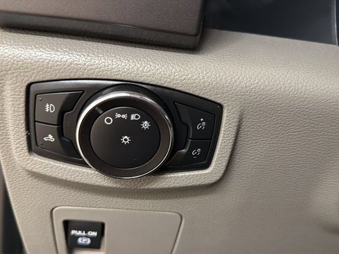 Used 2015 Ford F150 XLT AWD/4WD image 16