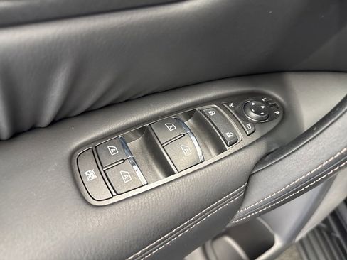 Used 2024 Nissan Armada Platinum w/ Captain's Chairs Package image 40