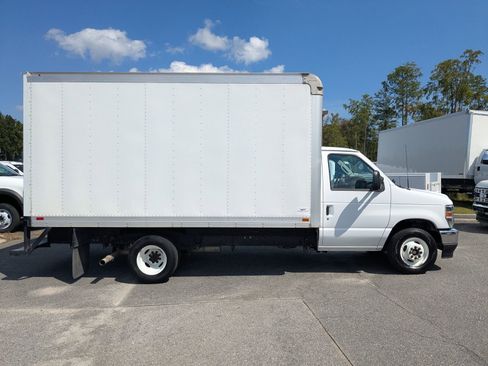 Certified 2024 Ford E-350 and Econoline 350 Super Duty w/ Power Windows & Locks Group image 3