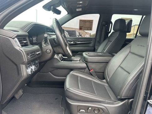 Used 2023 GMC Yukon Denali w/ Denali Reserve Package image 29