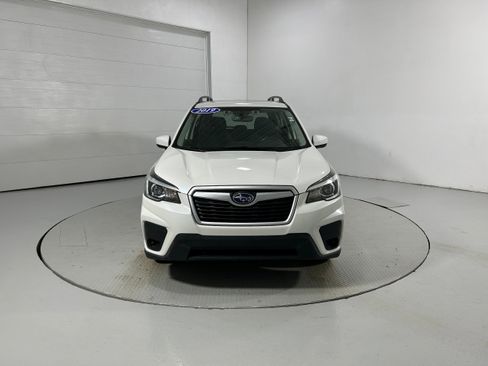 Used 2019 Subaru Forester Premium image 18