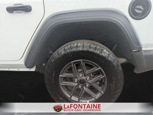 Used 2025 Jeep Wrangler Unlimited Sport AWD/4WD image 25