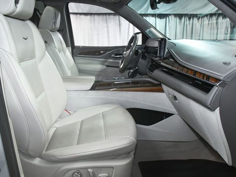 Used 2022 Cadillac Escalade Sport Platinum AWD/4WD image 63