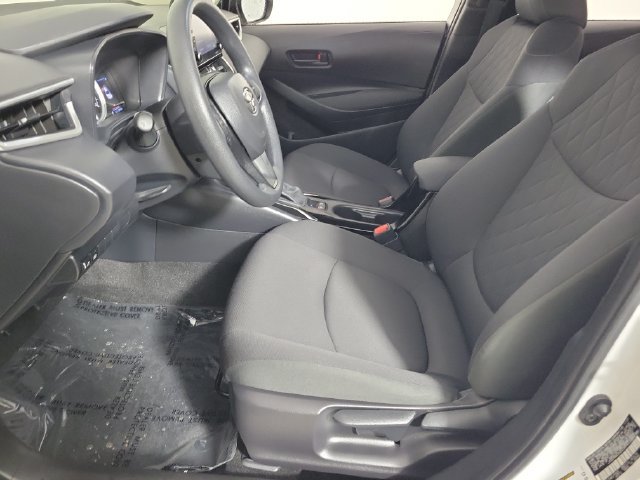 Used 2022 Toyota Corolla LE FWD image 18