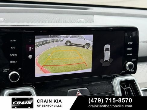 Used 2023 Kia Sorento SX AWD/4WD image 16