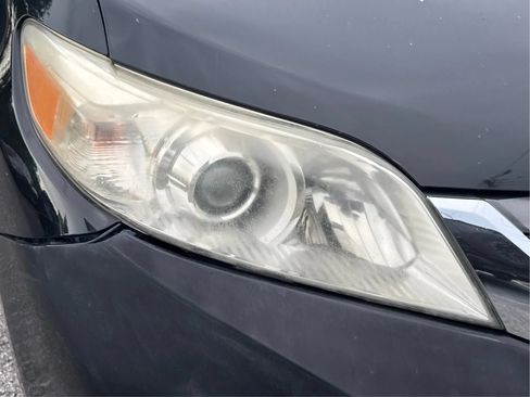 Used 2012 Toyota Sienna XLE FWD image 19