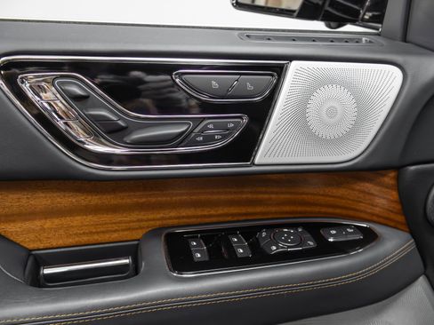 Used 2022 Lincoln Navigator Black Label image 27