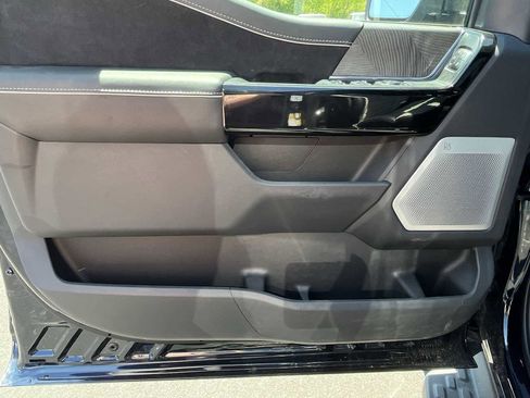 New 2023 Ford F150 Lightning Platinum AWD/4WD image 20