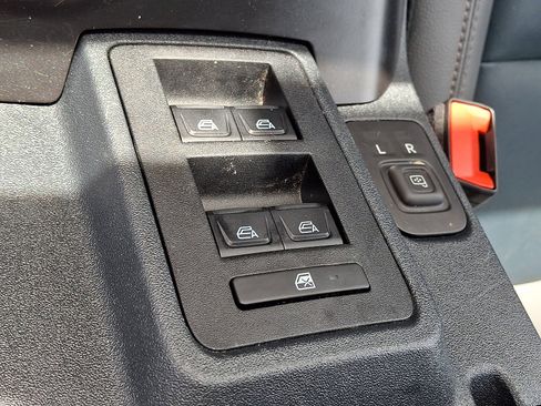 Used 2024 Ford Bronco Outer Banks AWD/4WD image 25