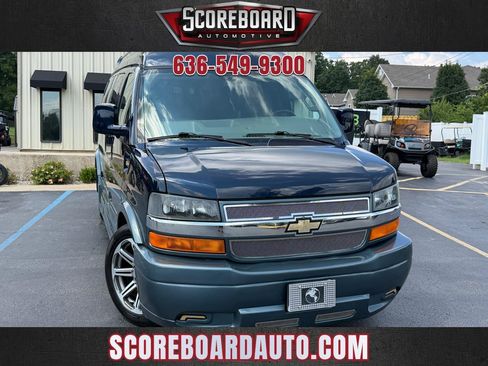 Used 2017 Chevrolet Express 2500 RWD image 1