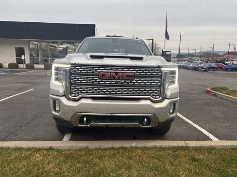Used 2022 GMC Sierra 2500 Denali w/ Denali Ultimate Package image 8