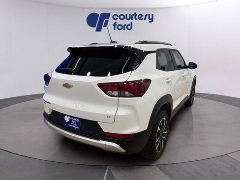 Used 2025 Chevrolet TrailBlazer LT w/ LT Cold Weather Package image 7