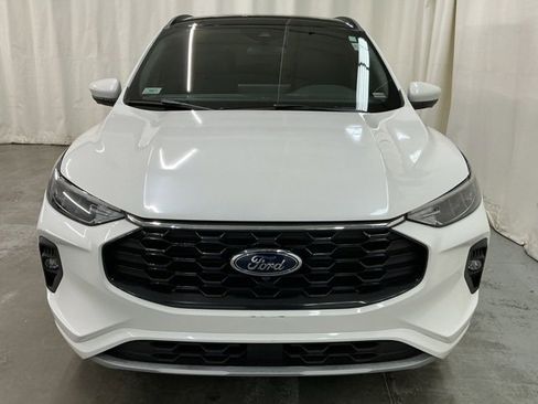 Used 2023 Ford Escape ST-Line Select w/ Tech Pack #2 image 9