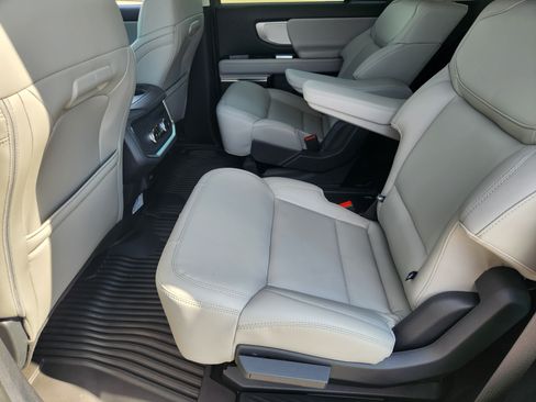 New 2026 Ford Expedition Active RWD image 20