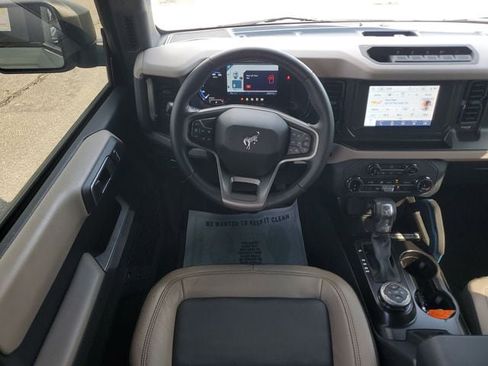 Used 2022 Ford Bronco Wildtrak AWD/4WD image 16