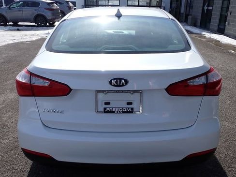 Used 2016 Kia Forte LX w/ LX Popular Package image 5