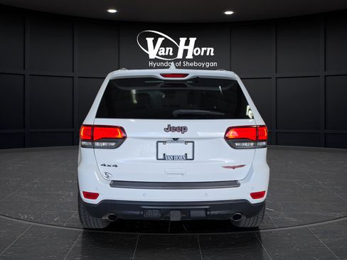 Used 2018 Jeep Grand Cherokee Trailhawk w/ Trailhawk Luxury Group AWD/4WD image 6
